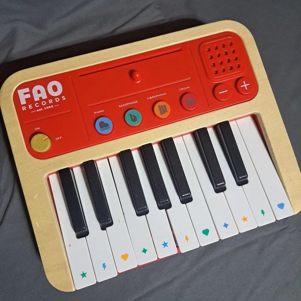 FAO Schwarz Kids‎ Stage Wars Portable Piano & Synthesizer Musical Toy Portable
